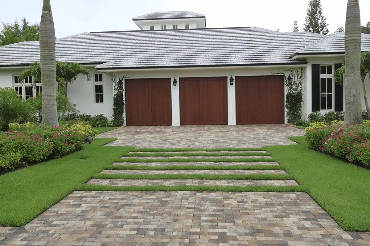 4×8 – Vanilla/Pecan/Charcoal